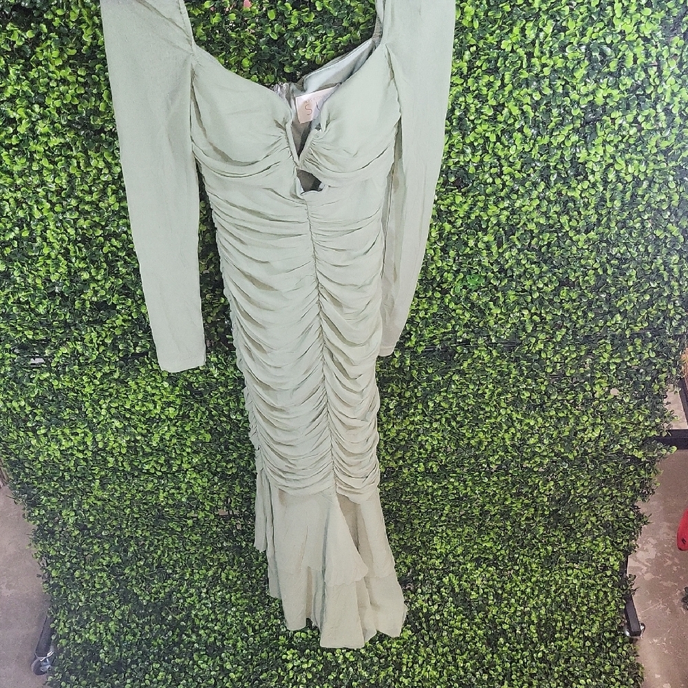Here Comes The Sun Green Ruched Dress Size 10